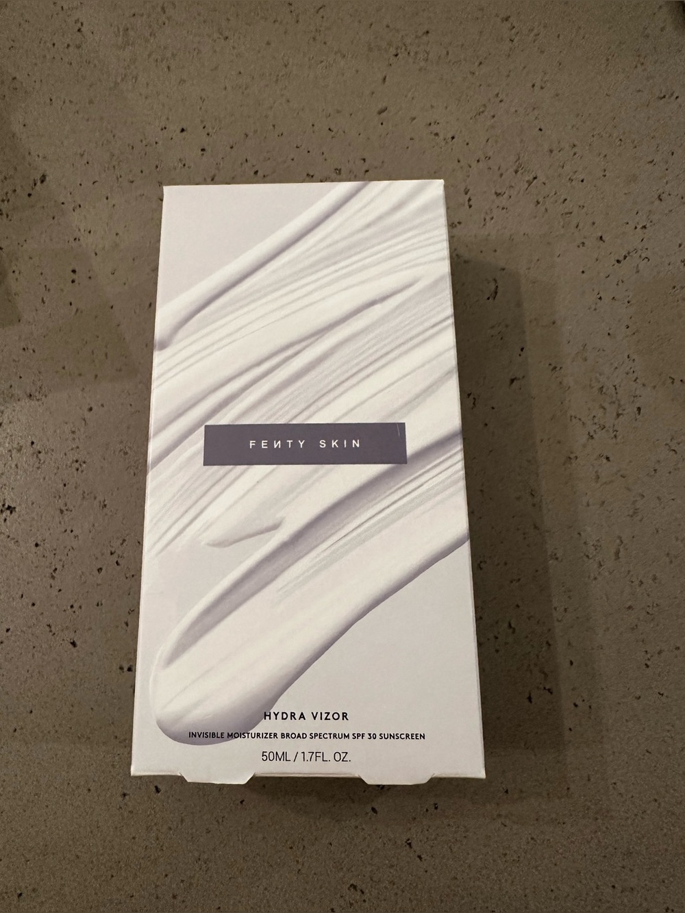 Fenty Beauty Hydra Vizor Moisturizer White and Gray Packaging